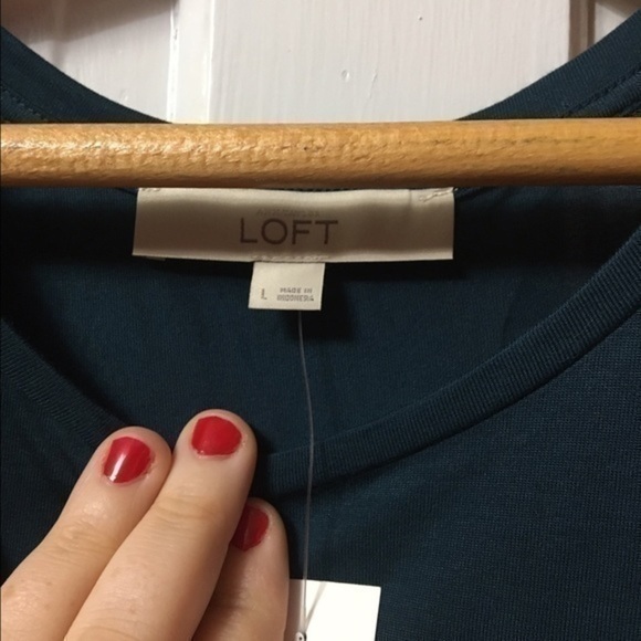 NWT Green Ruffle Tank - Picture 3 of 5